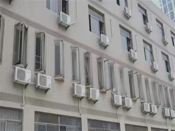 空調能不能用水搶清洗